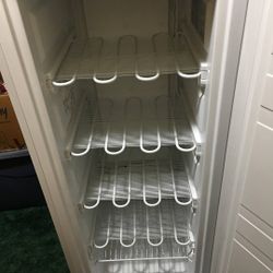 Insignia - 5.3 Cu. Ft. Upright Freezer - White