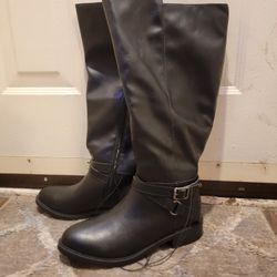Black Boots 9 1/2 Brand New