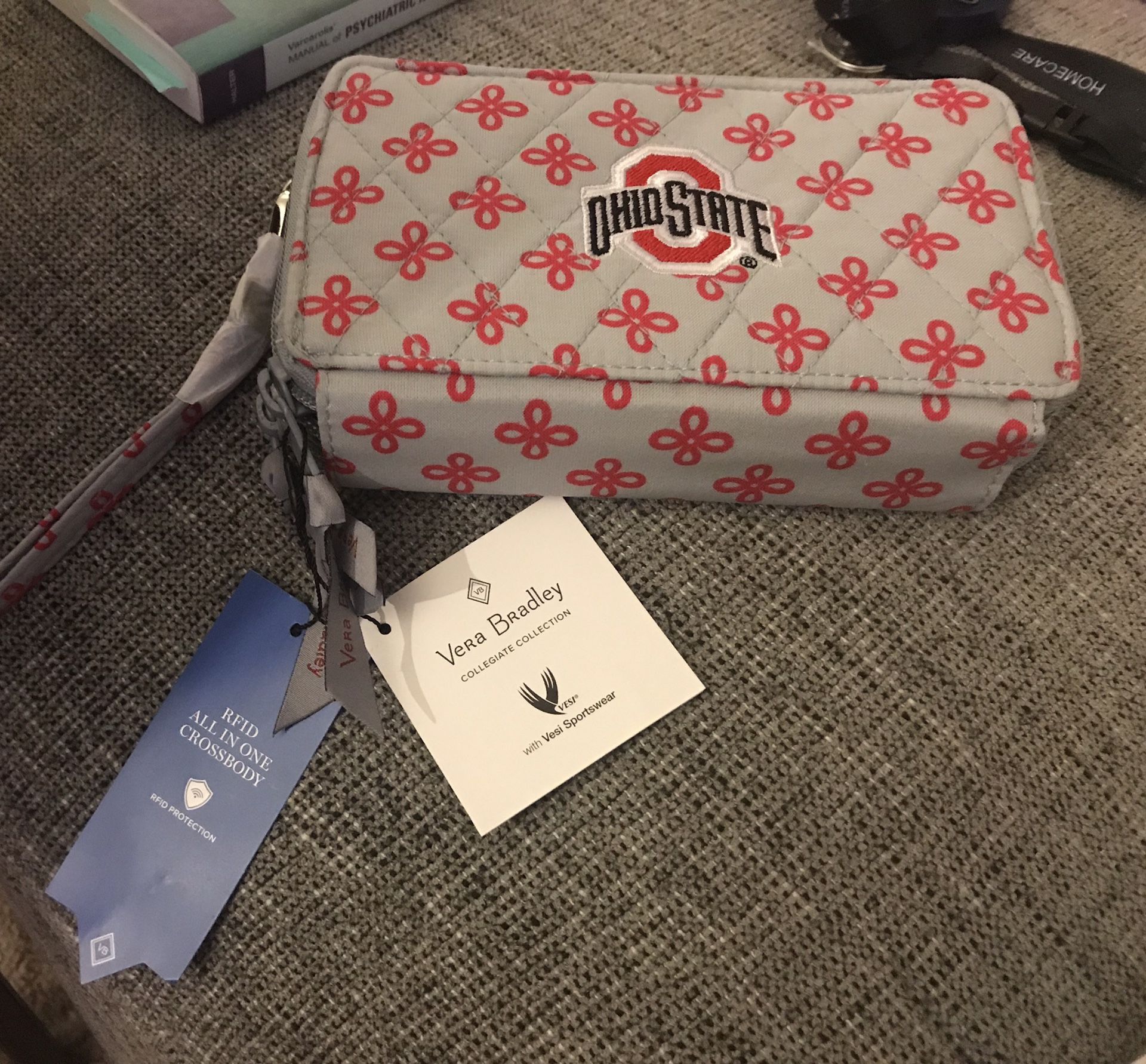 Vera Bradley crossbody/wallet