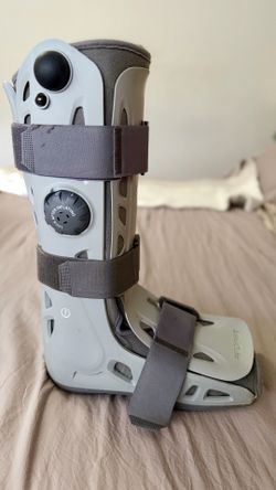 Aircast AirSelect Walker Brace/Walking Boot (Standard)