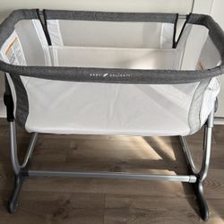 Baby Delight Bedside Bassinet
