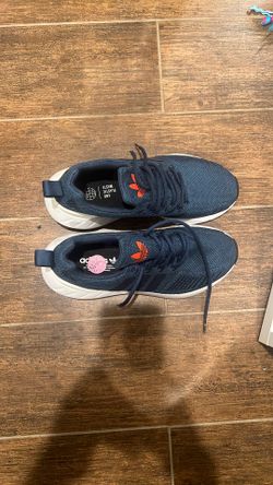 Adidas Sneakers