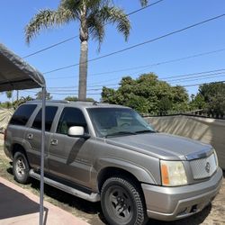 2003 Cadillac Escalade