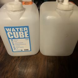 5 Gallon Water Cubes