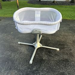 Bassinet 