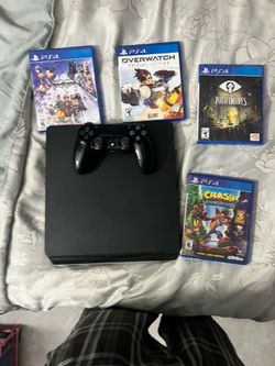 PS4 slim