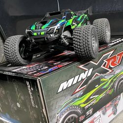 Traxxas Mini Xrt Like New 3 Days Old Used Twice 
