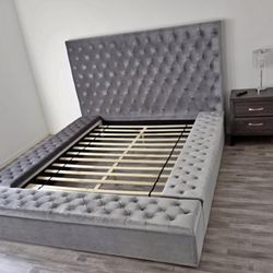 3 Piece Tufted Velvet Storage Bed 