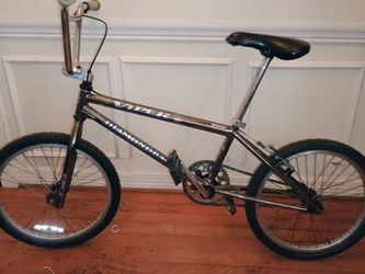 Vintage 1996 Diamondback Viper BMX Bike - All Original Chrome