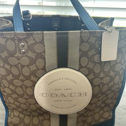 COACH DESIGNER HANDBAG!!!