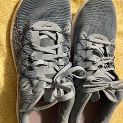 Nike Shoes Women 9.5