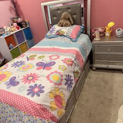 Rooms To Go Twin Trundle Bed With Nightstand 