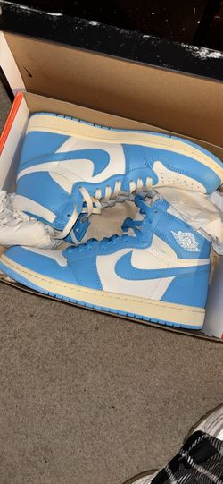 UNC Jordan 1s