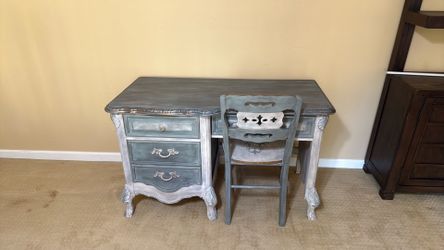 Child’s desk