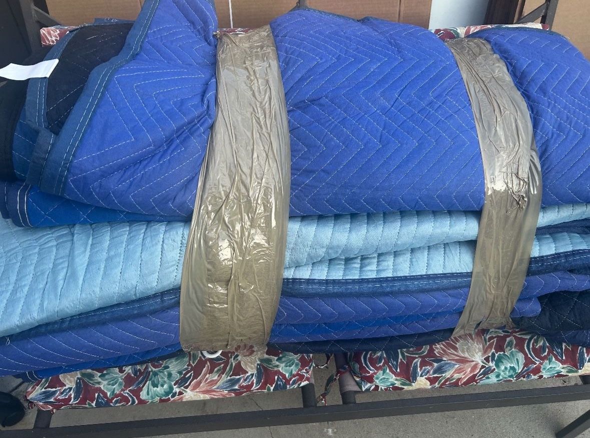moving blankets