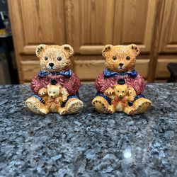 Vintage CKAO Ceramic Teddy Bear Pair of Salt and Pepper Shakers. Size approximately 3 1/2 inches tall. Preowned.