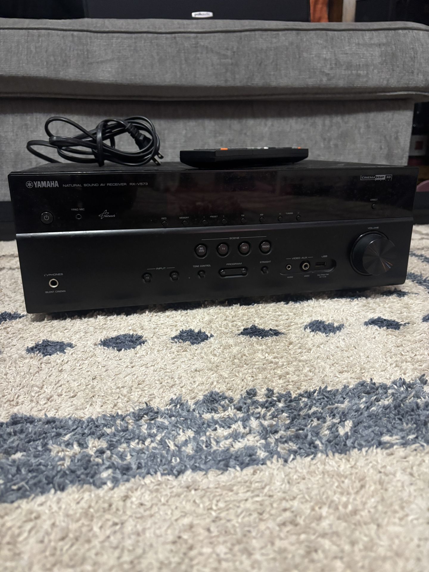 Yamaha RX V573 7.1 Channel AV Receiver Stereo HDMI w/ remot. GOOD!