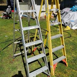 2 6ft Ladders 
