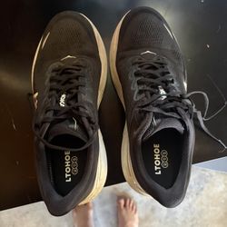 Hoka Bondi 9.  10.5 X Wide (4E)