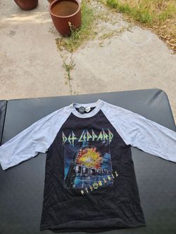 Def Leppard Y2K Alstyle Apperal & Activewear Long Sleeve Tee