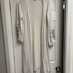 Art Class Cream Duster with Floral Embroidery