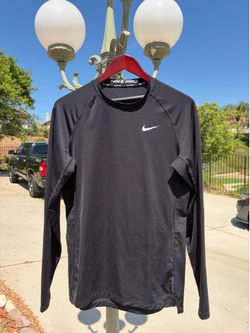 Nike long sleeve dri fit