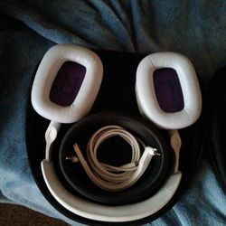 Logitech Astro A30 Wireless Gaming Headset