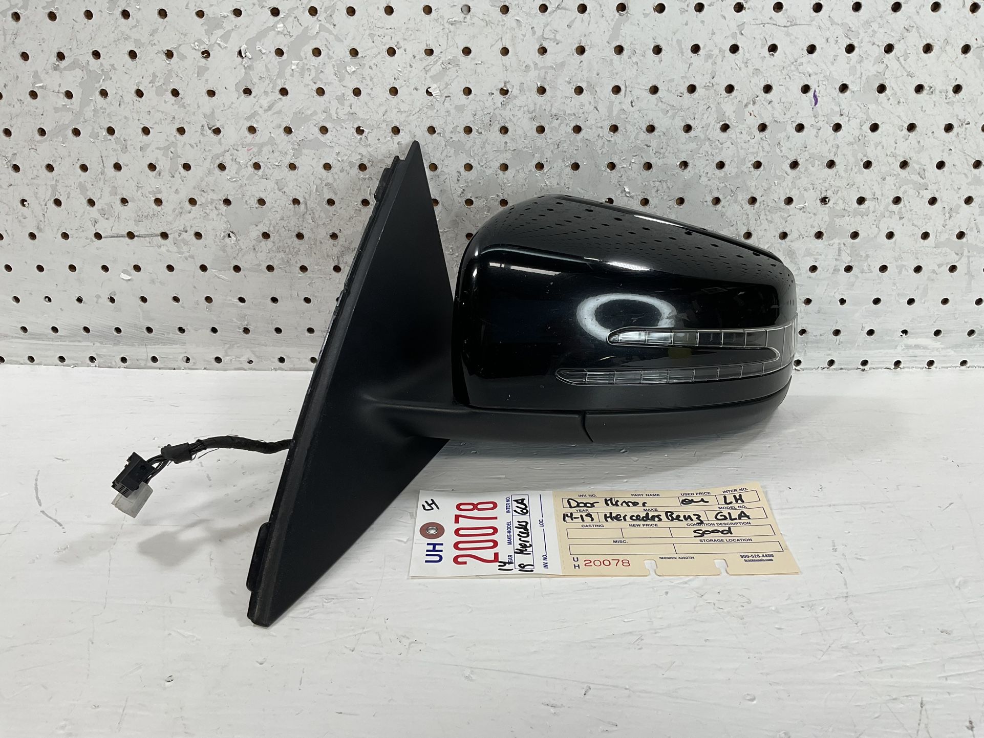 2011 2015 MERCEDES BENZ C CLASS W204 LEFT SIDE DOOR MIRROR OEM