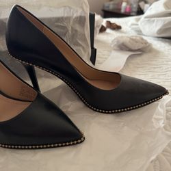 Almost New Leather Coach Heels 7.5
