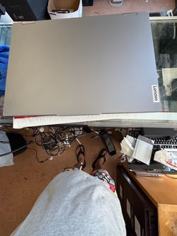 Lenovo IdeaPad 5 2-in-1 16” Touchscreen Ryzen 5 16GB RAM 512GB SSD