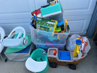 Free Children’s toys, bouncers and seats - **pending pick up**