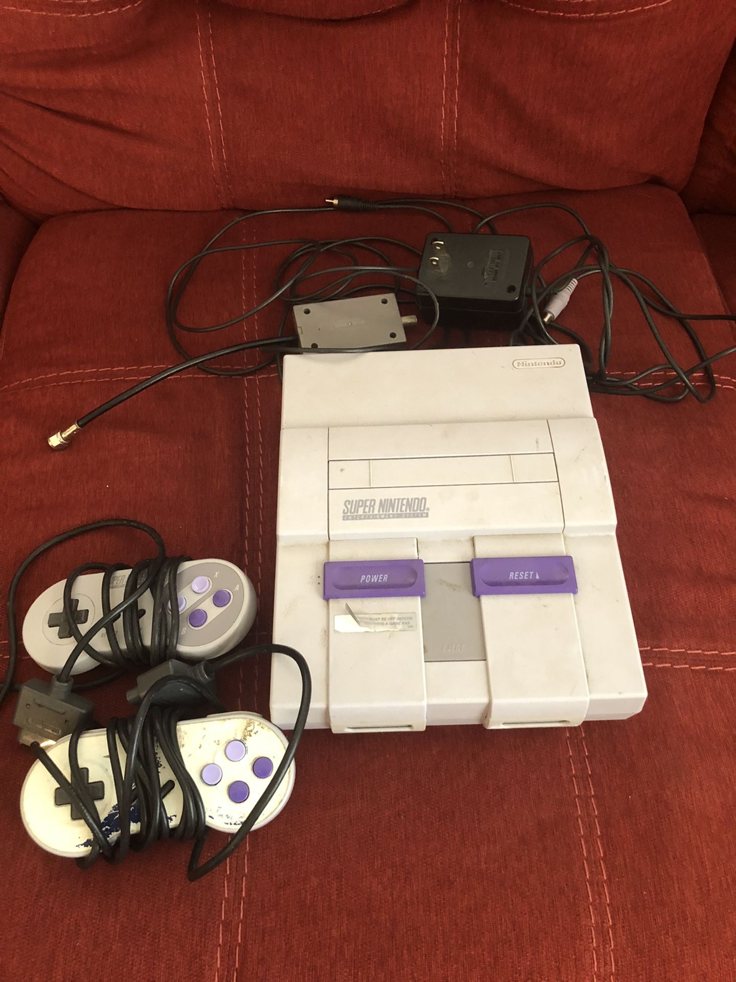 Super Nintendo And Controllers