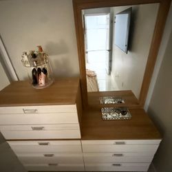 room dresser