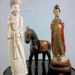 Early 20th Century Chinese Figurine