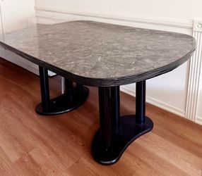 Dining table no chairs