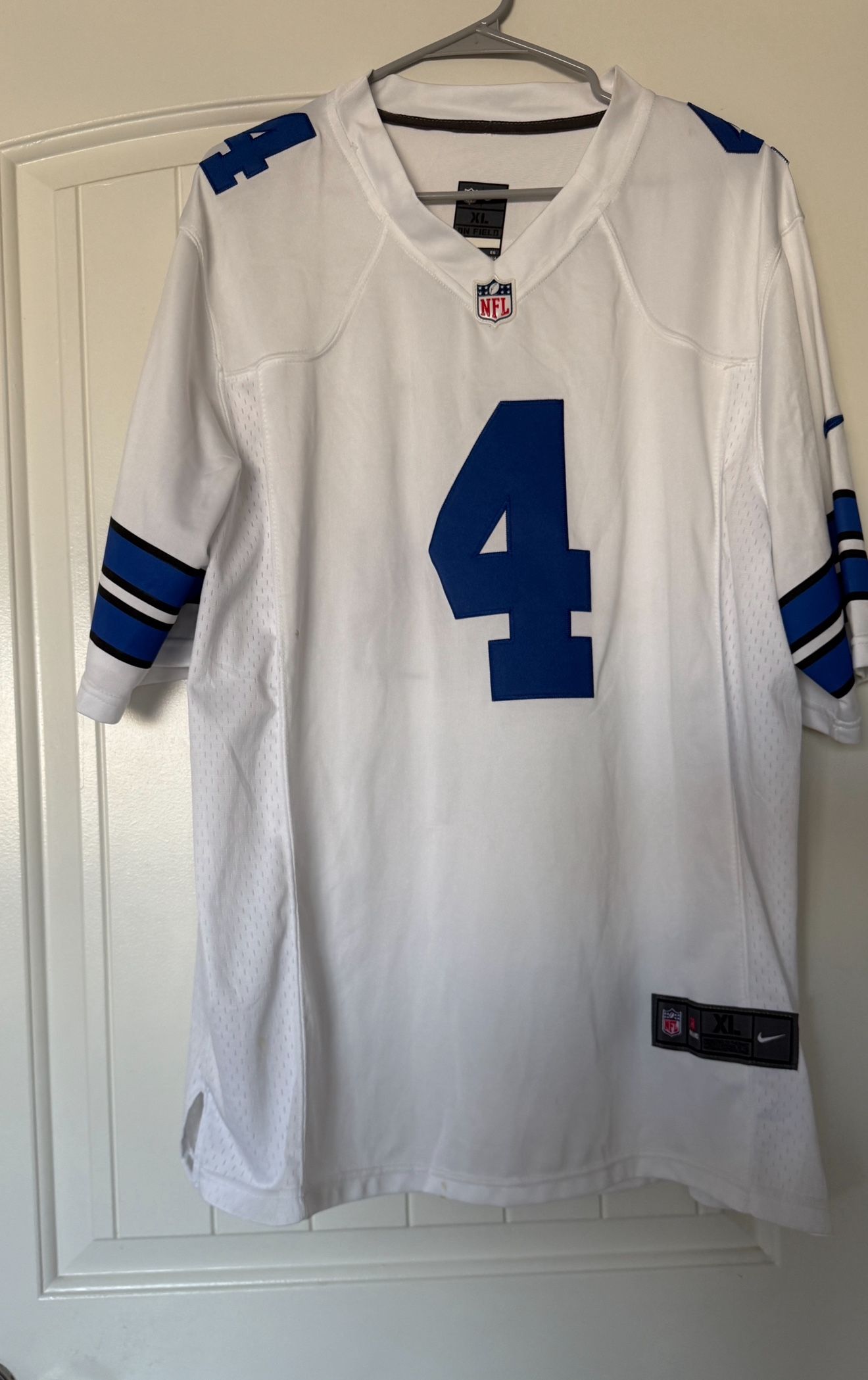 Brand New Dallas Cowboys Dak Prescott #4 NFL Nike “On Field” Game Jersey – White Men’s XL