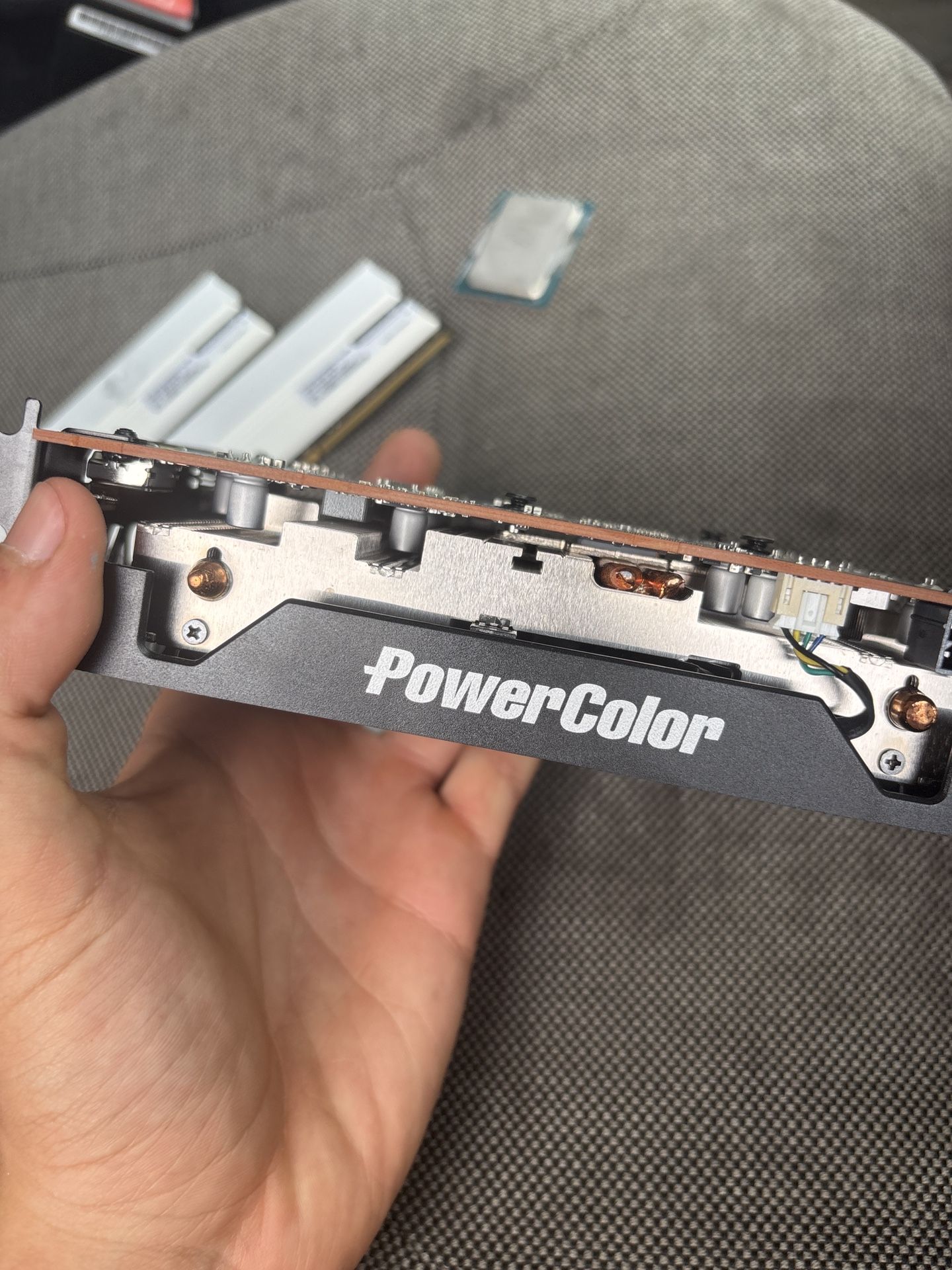 RAEDON POWER COLOR (Model: AXRX 6500XT 4GBD6-DH)