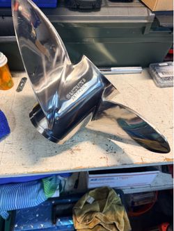 Suzuki 3x16x20L propeller