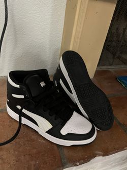 Puma Sneakers