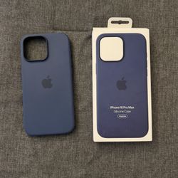 Apple iPhone 16 Pro Max Silicone Case – Denim Blue – Gently Used w/ Original Packaging