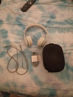 Beats solo 4
