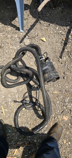 1/6 HP Plastic Submersible Utility Pump