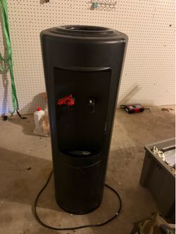 Hot/Cold Water Drinking Cooler