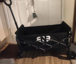 InBrave Collapsible Wagon - Heavy Duty Cart(Brand New / Never Used)