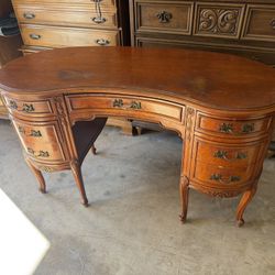   Kidney-Shaped  French provincial  Desk