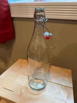 33oz glass bottle with flip tops