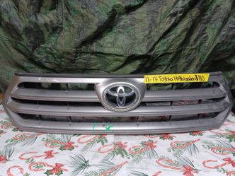 2011-13 Toyota Highlander Grill