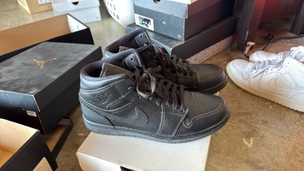 Air Jordan 1 mid