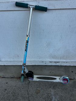 Razor A Kick Scooter Holographic Iridescent Foldable Kids Aluminum Pink Blue