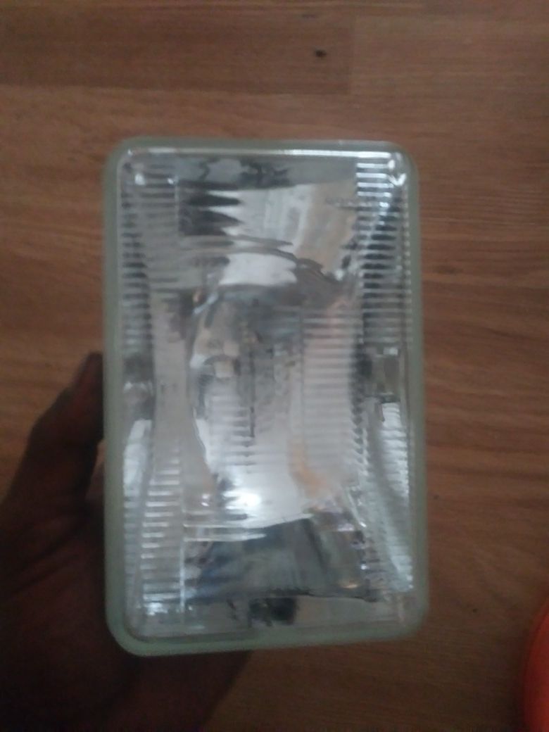 Ford headlight new E